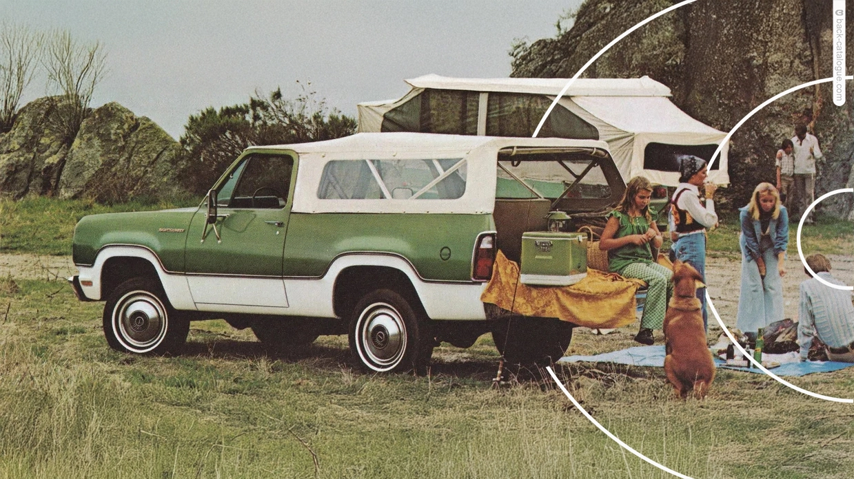 1975-dodge-ramcharger-green-softtop-back-catalogue-1