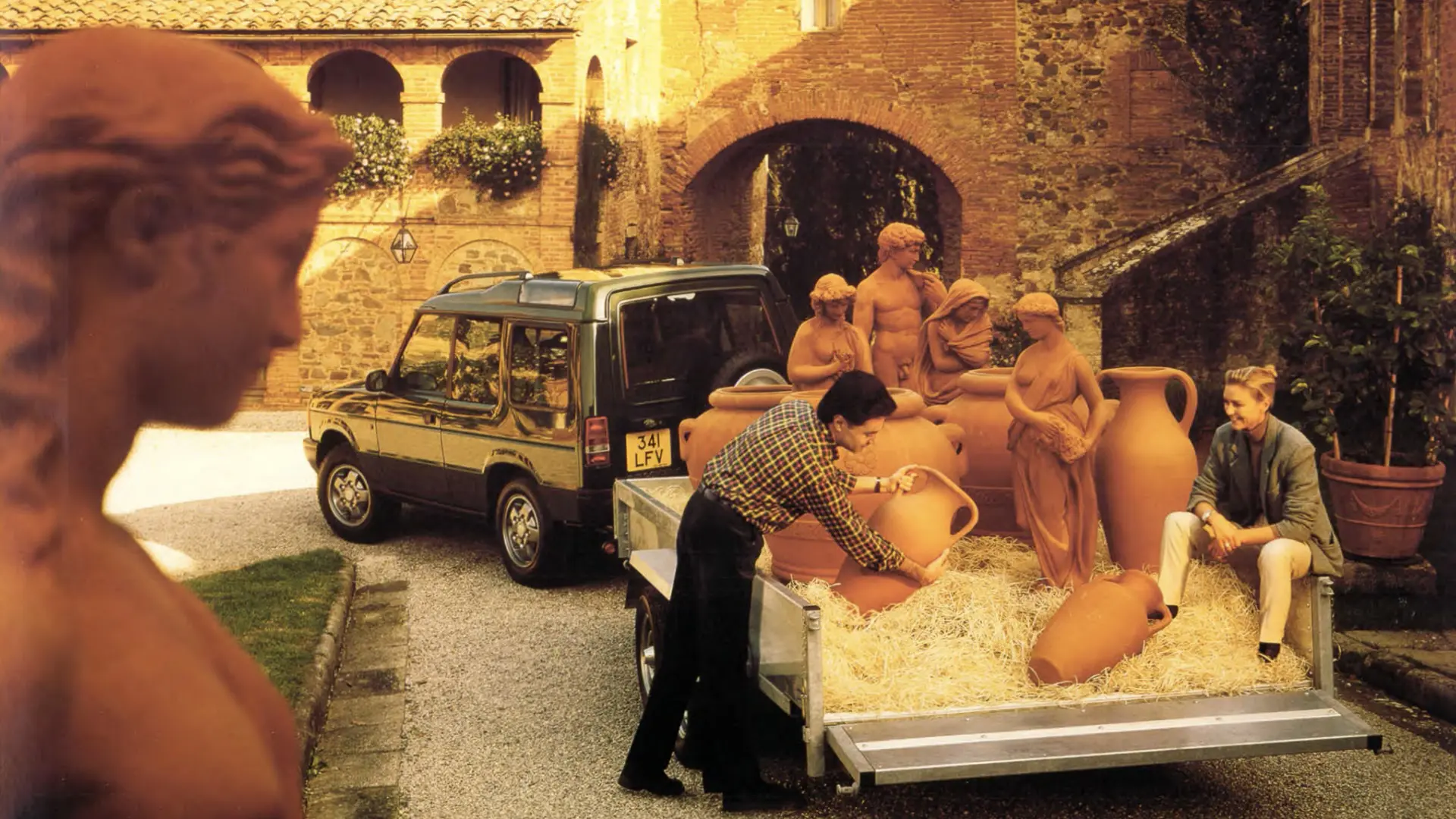 1995-land-rover-discovery-specifications-brochure-car-back-catalogue-8