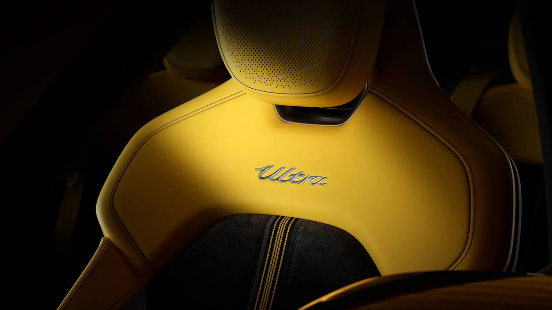 2026-xiaomi-su7-ultra-interior-1-car-back-catalogue